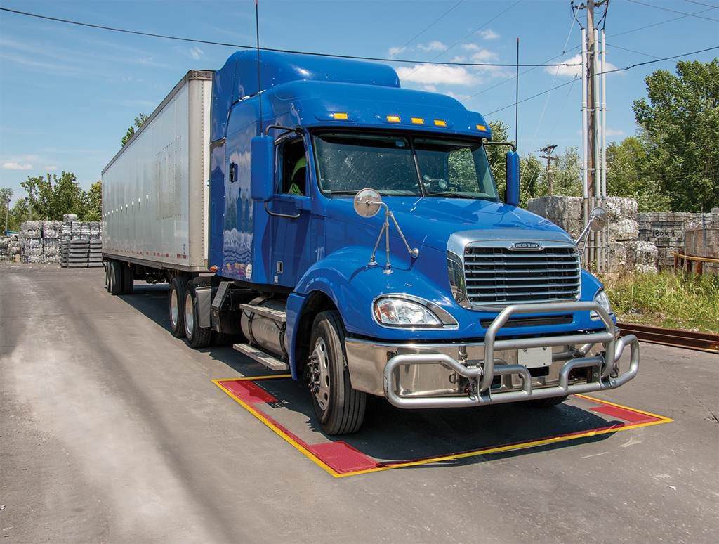 CDL Weight Requirements: 26,001 lb Rule, GVWR & Axle Limits